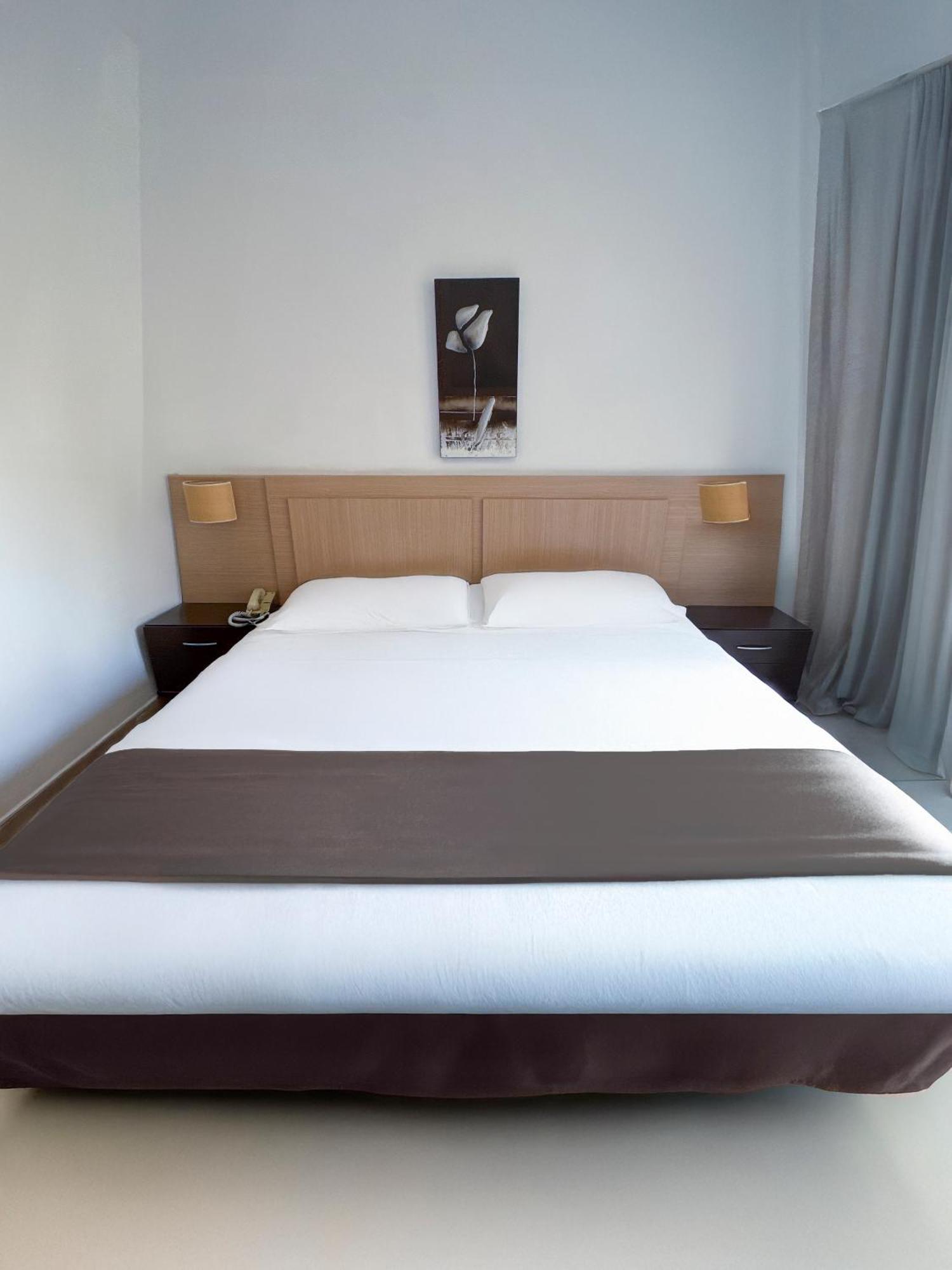 Primavera Hotel 2*